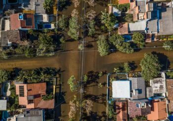 Editorial: é necessária uma ação coordenada e abrangente contra a leptospirose após as enchentes