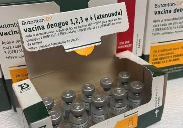 Análise: comparada com as vacinas COVID-19, a vacina suspensa da dengue é extremamente segura. Conheça os dados.